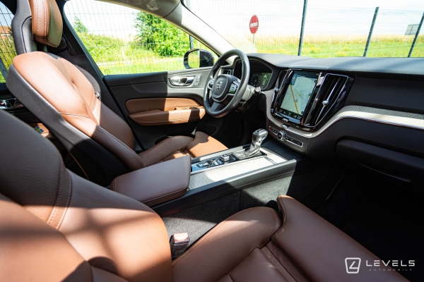  Volvo XC60 D4 AWD 190 CH INSCRIPTION LUXE GEARTRONIC 8