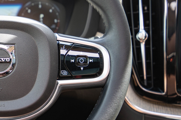  Volvo XC60 D4 AWD 190 CH INSCRIPTION LUXE GEARTRONIC 8