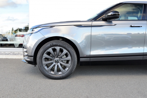 Land Rover VELAR D180 4WD SE R-DYNAMIC 