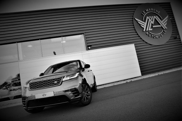 Land Rover VELAR D180 4WD SE R-DYNAMIC 