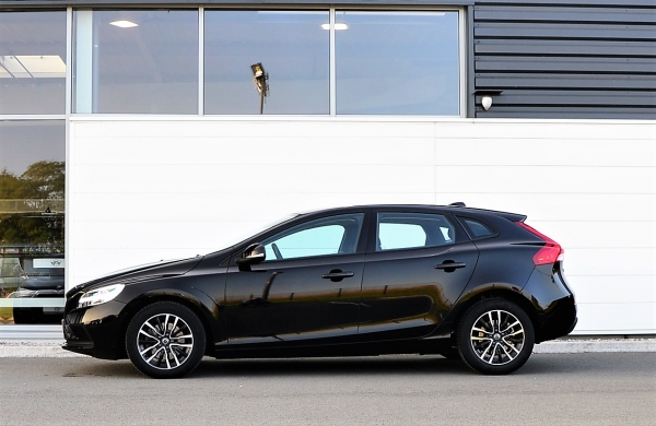  Volvo V40 T2 122CH SERIE LIMITEE ITEK EDITION 