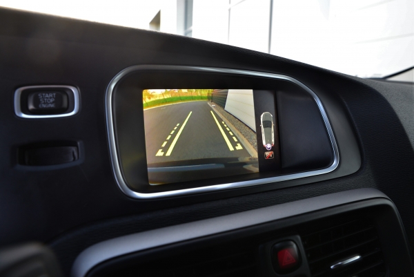  Volvo V40 T2 122CH SERIE LIMITEE ITEK EDITION 