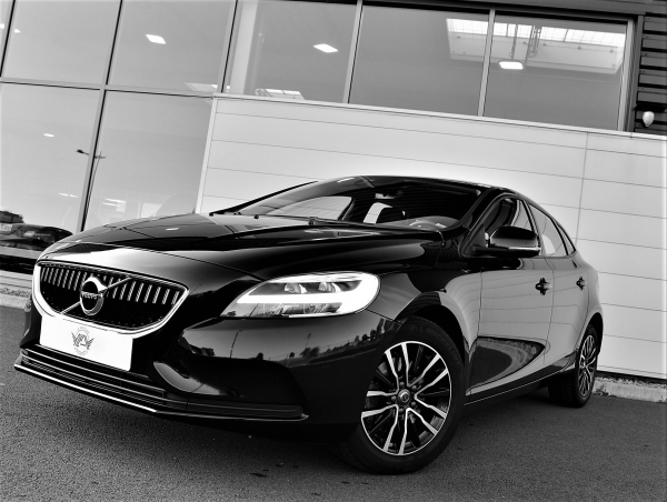  Volvo V40 T2 122CH SERIE LIMITEE ITEK EDITION 