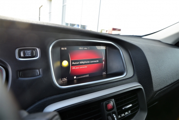  Volvo V40 T2 122CH SERIE LIMITEE ITEK EDITION 