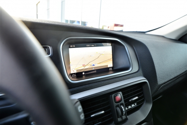  Volvo V40 T2 122CH SERIE LIMITEE ITEK EDITION 