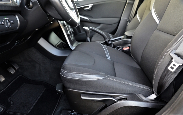  Volvo V40 T2 122CH SERIE LIMITEE ITEK EDITION 