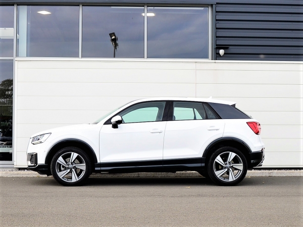 Audi Q2 TFSI 150 DESIGN LUXE S-TRONIC 