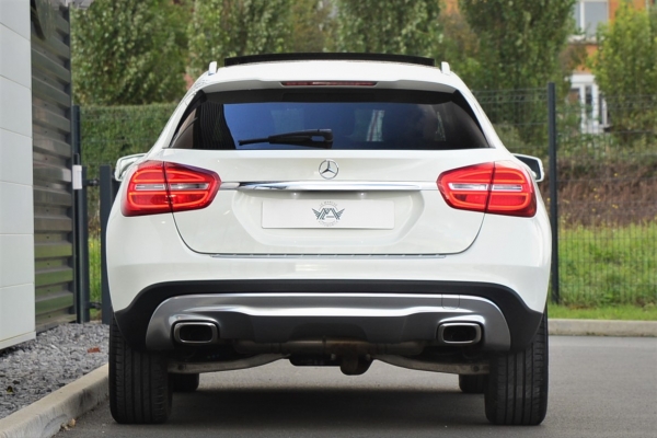 Mercedes GLA 220D 4MATIC ACTIVITY EDITION 