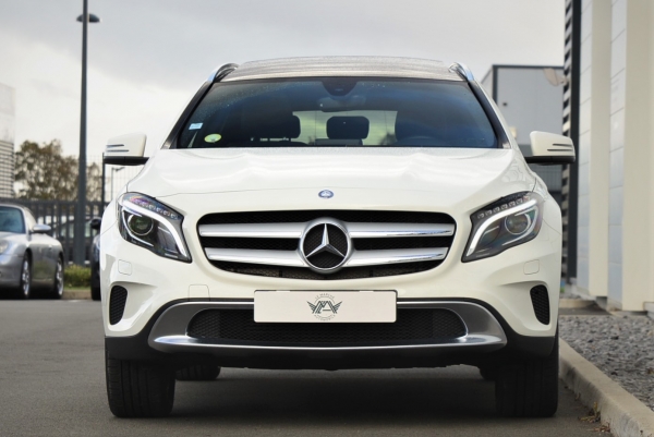 Mercedes GLA 220D 4MATIC ACTIVITY EDITION 