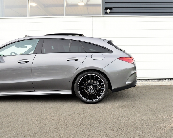 Mercedes CLA SHOOTING BRAKE 220D AMG LINE 8G-DCT