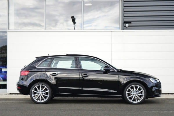 Audi A3 SPORTBACK TDI 116 DESIGN LUXE S TRONIC 