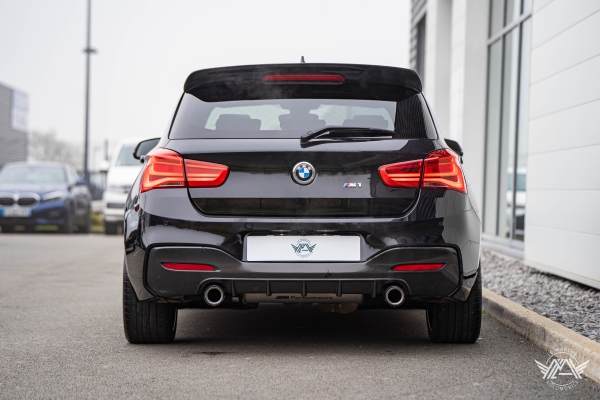 BMW SERIE 1 M 140I 340 CH M Performance BVA8