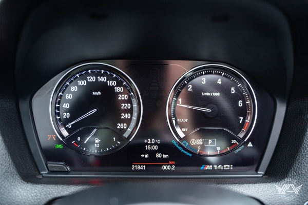 BMW SERIE 1 M 140I 340 CH M Performance BVA8