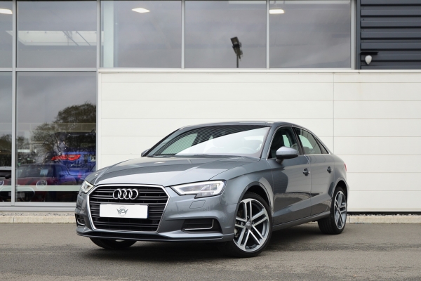 Audi A3 BERLINE TFSI 116 DESIGN LUXE S TRONIC 