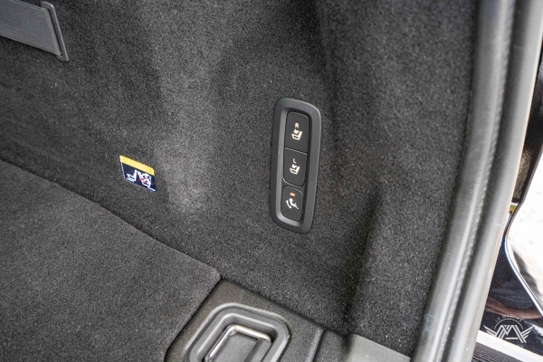  Volvo XC60 T8 TWIN ENGINE 390CH BUSINESS EXECUTIVE GEARTRONIC 8