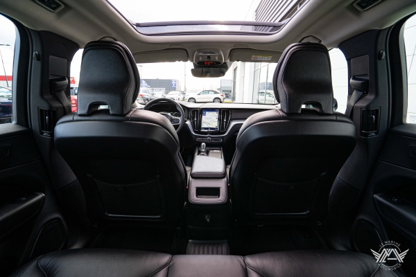  Volvo XC60 T8 TWIN ENGINE 390CH BUSINESS EXECUTIVE GEARTRONIC 8