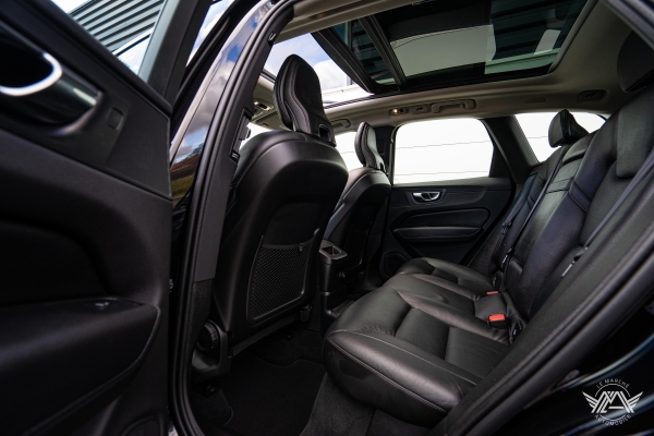  Volvo XC60 T8 TWIN ENGINE 390CH BUSINESS EXECUTIVE GEARTRONIC 8