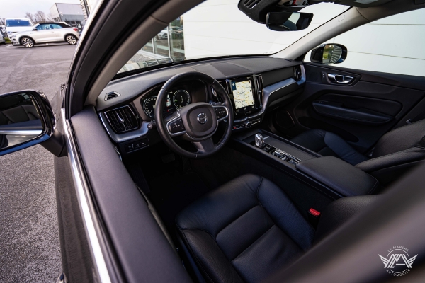 Volvo XC60 T8 TWIN ENGINE 390CH BUSINESS EXECUTIVE GEARTRONIC 8