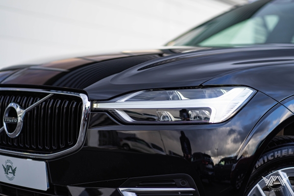  Volvo XC60 T8 TWIN ENGINE 390CH BUSINESS EXECUTIVE GEARTRONIC 8