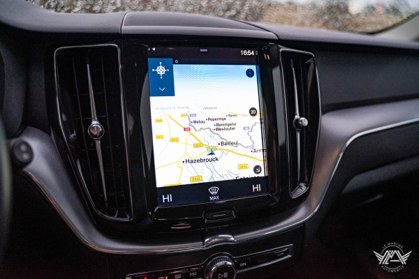  Volvo XC60 T8 TWIN ENGINE 390CH BUSINESS EXECUTIVE GEARTRONIC 8