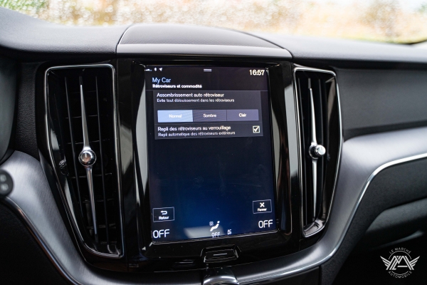  Volvo XC60 T8 TWIN ENGINE 390CH BUSINESS EXECUTIVE GEARTRONIC 8