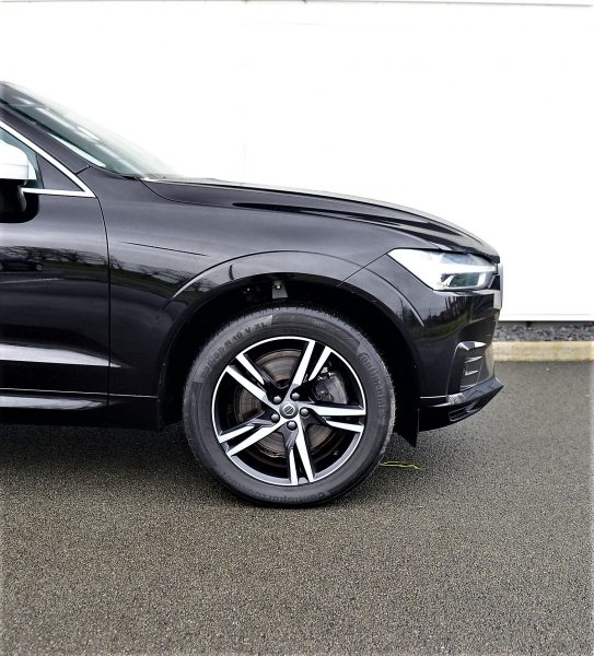  Volvo XC60 D4 190 CH R-DESIGN GEARTRONIC 8