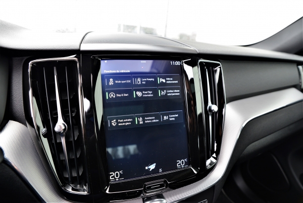  Volvo XC60 D4 190 CH R-DESIGN GEARTRONIC 8