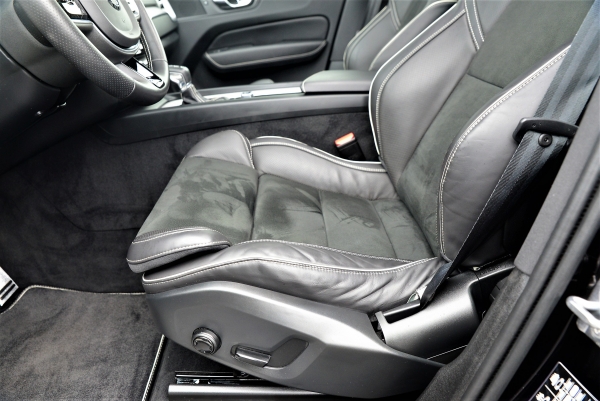  Volvo XC60 D4 190 CH R-DESIGN GEARTRONIC 8