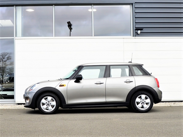 MINI ONE D 95 CH BUSINESS 5P