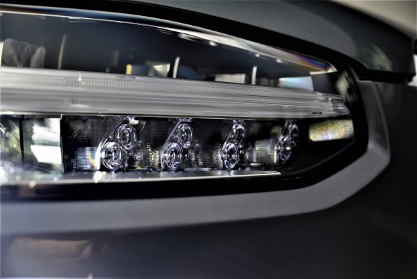 Volvo XC90 D4 190CH MOMENTUM GEARTRONIC 7P