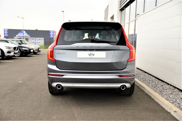  Volvo XC90 D4 190CH MOMENTUM GEARTRONIC 7P