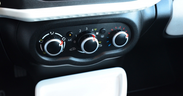 Renault TWINGO SCE 70 EDITION LIMITED