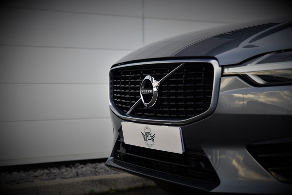 Volvo XC60 T5 250 AWD R-DESIGN GEARTRONIC