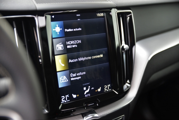  Volvo XC60 T5 250 AWD R-DESIGN GEARTRONIC
