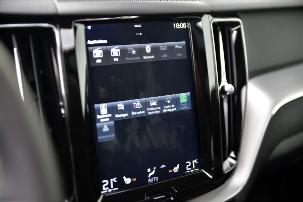  Volvo XC60 T5 250 AWD R-DESIGN GEARTRONIC