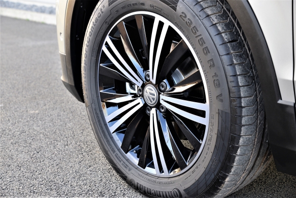  Volkswagen TIGUAN TDI 150 CARAT EXCLUSIVE DSG7