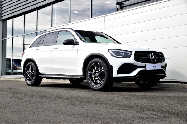 Mercedes GLC 220D 4MATIC AMG LINE LAUNCH EDITION 9G-TRONIC