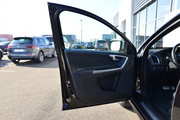  Volvo Volvo XC60 D3 150ch Xenium Pack R-Design Geartronic