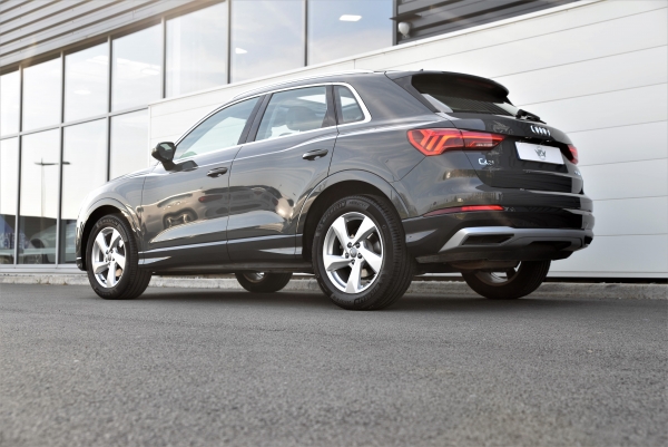 Audi Q3 35 TDI 150 DESIGN LUXE S-TRONIC 7