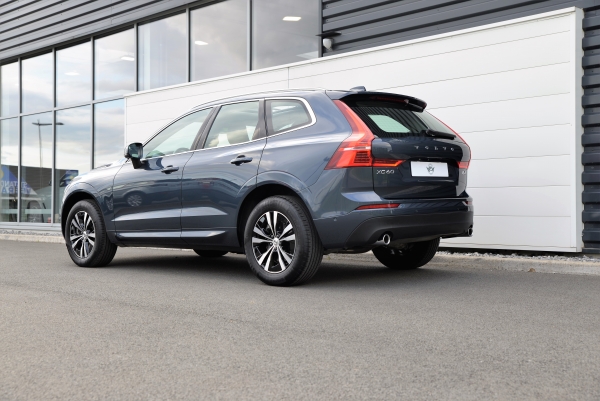  Volvo XC60 B4  AWD 197CH BUSINESS EXECUTIVE GEARTRONIC 8