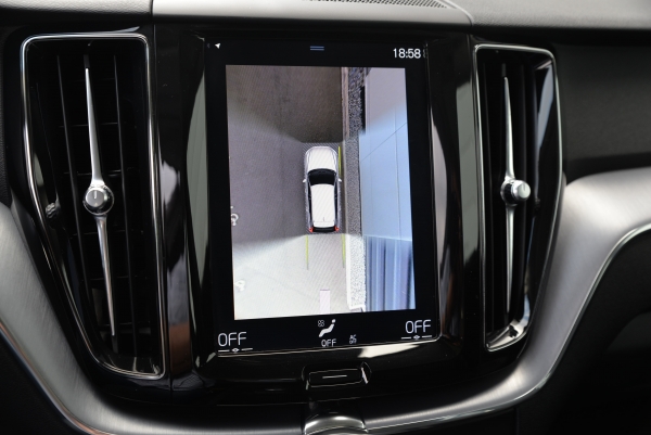  Volvo XC60 B4  AWD 197CH BUSINESS EXECUTIVE GEARTRONIC 8