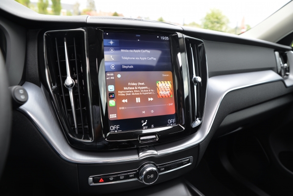  Volvo XC60 B4  AWD 197CH BUSINESS EXECUTIVE GEARTRONIC 8
