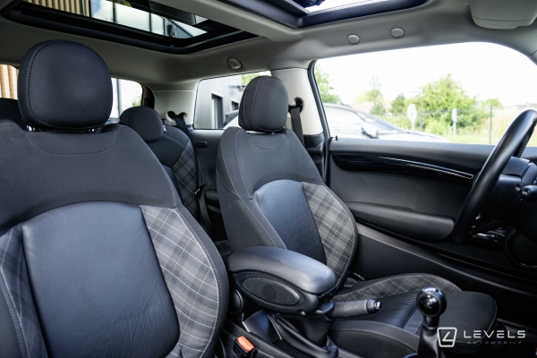 MINI ONE 102 CH EDITION BLACKFRIARS