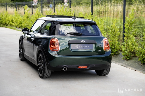 MINI ONE 102 CH EDITION BLACKFRIARS
