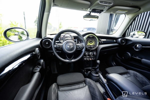 MINI ONE 102 CH EDITION BLACKFRIARS