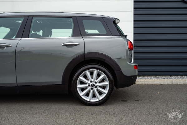 MINI CLUBMAN ONE 102CH HYDE PARK 