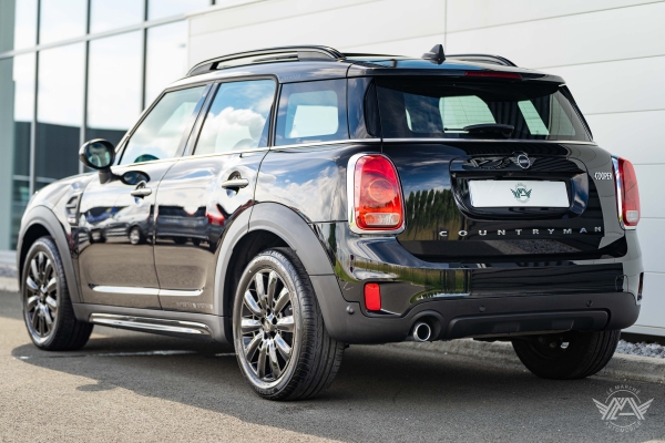 MINI COUNTRYMAN COOPER 136CH EDITION OAKWOOD BVA