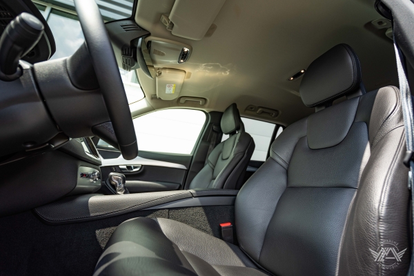  Volvo VOLVO XC90 D4 190 CH MOMENTUM GEARTRONIC 7 PLACES