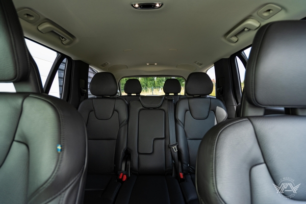  Volvo VOLVO XC90 D4 190 CH MOMENTUM GEARTRONIC 7 PLACES