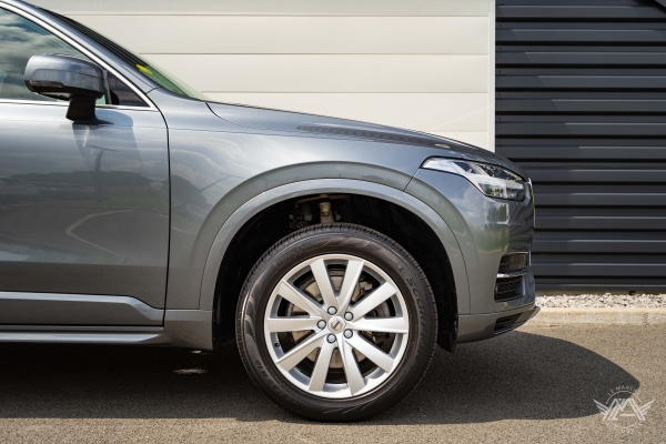  Volvo VOLVO XC90 D4 190 CH MOMENTUM GEARTRONIC 7 PLACES